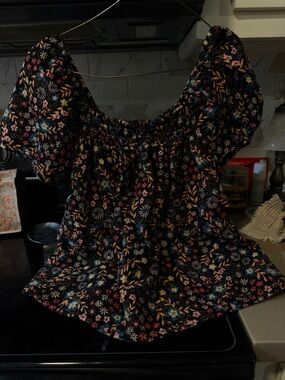 Black Floral Off-Shoulder Peasant Blouse